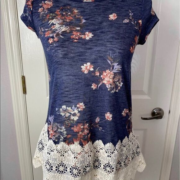 ONE WORLD XSmall Top with Laced Bottom NWT - Picture 2 of 7